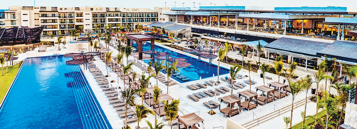 Enjoy a Workcation at Royalton Luxury Resorts 2 royalton riviera cancun